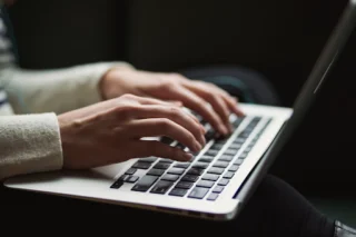 Common Grammar Mistakes in Sports Writing and How to Avoid Them