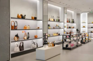 Smart Shopping Tips for Buying Stylish Accessories