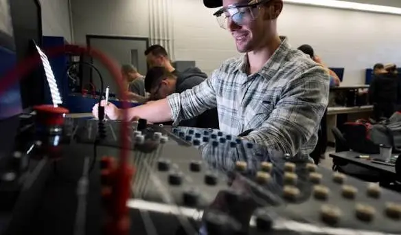 What Trades Students Near SAIT Learn on the Job That Their Program Doesn’t Actually Cover