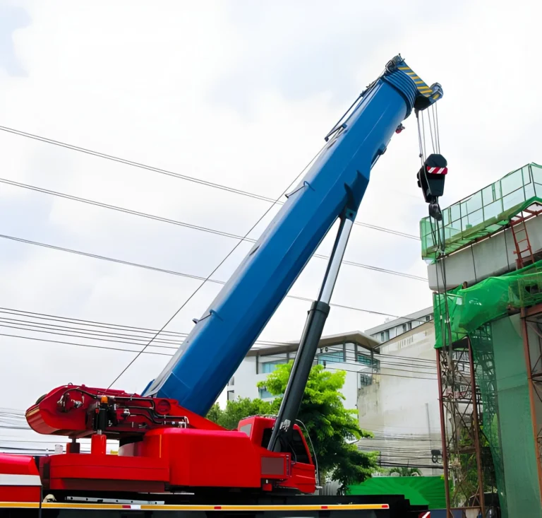 Maximizing Efficiency with Hydraulic Crane Hire: A Comprehensive Guide