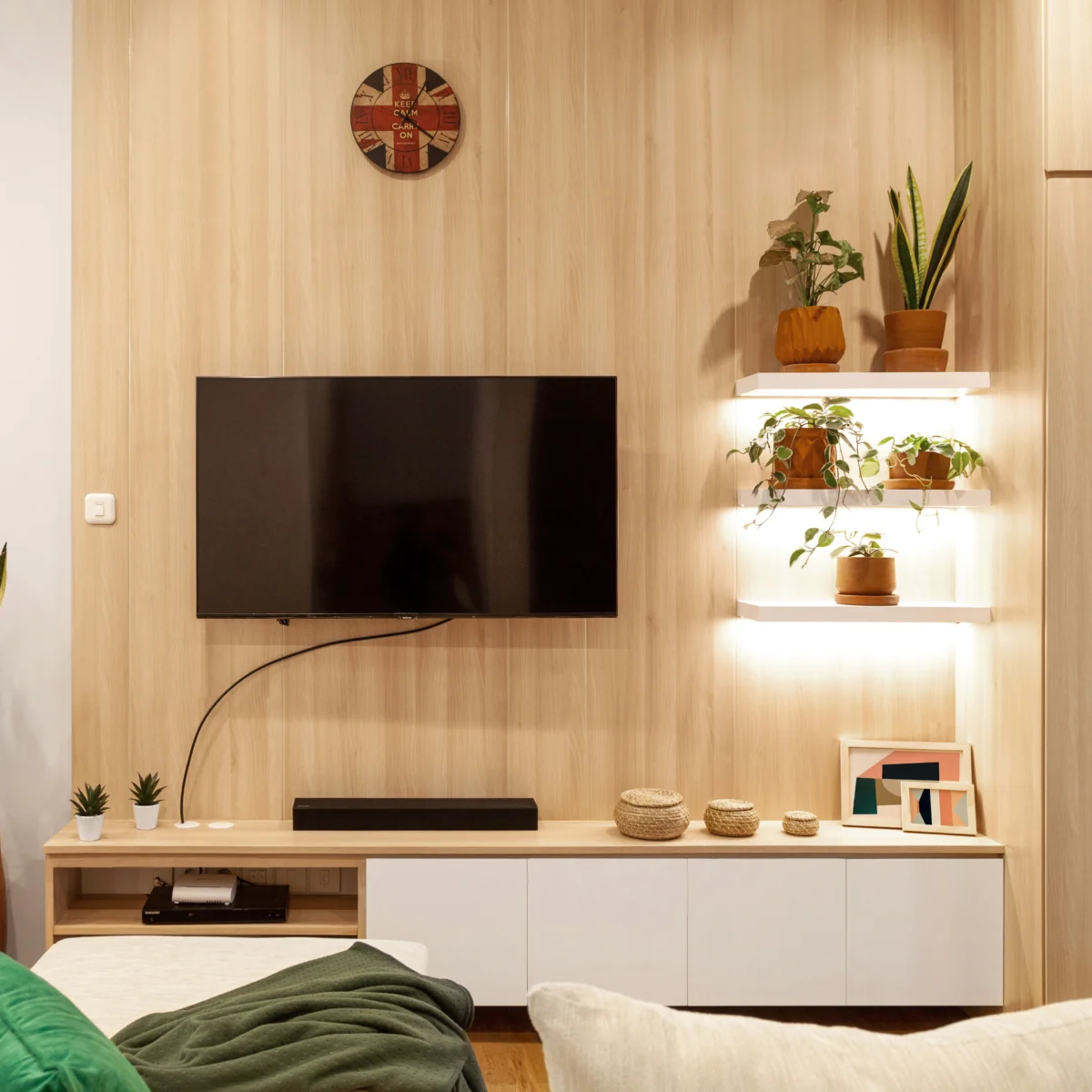 Expert TV Mounting in Brisbane: Enhance Your Home Entertainment Setup