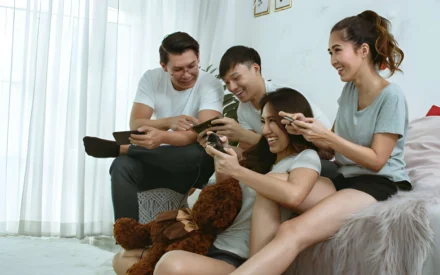 Why simple mobile games still bring people together
