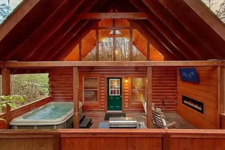 Romantic Cabins in Tennessee: The Details That Set the Mood