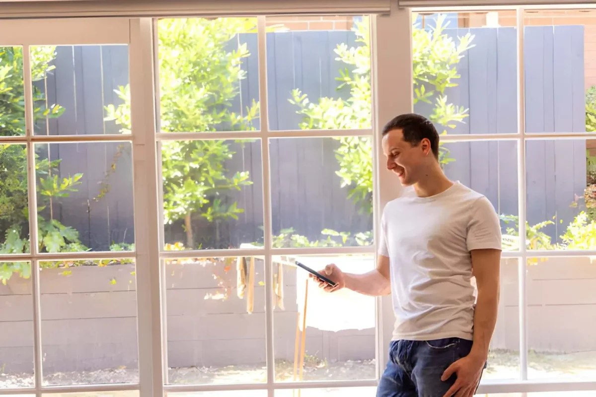 Why Australian Homeowners Are Upgrading to Switchable Smart Glass for Better Window Privacy